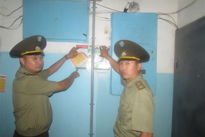 Откройте, пожарные!